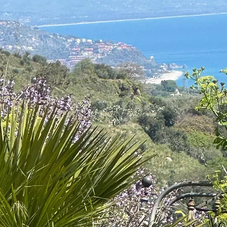 Borgo Antico Apartment Satriano